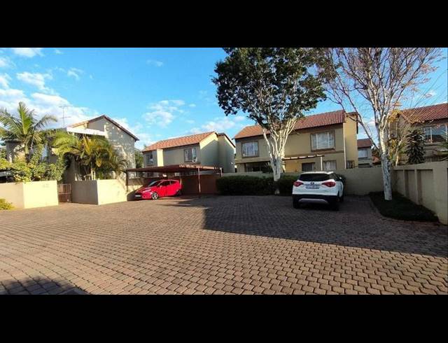 3 BEDROOM TOWNHOUSE FOR SALE IN ANNLIN